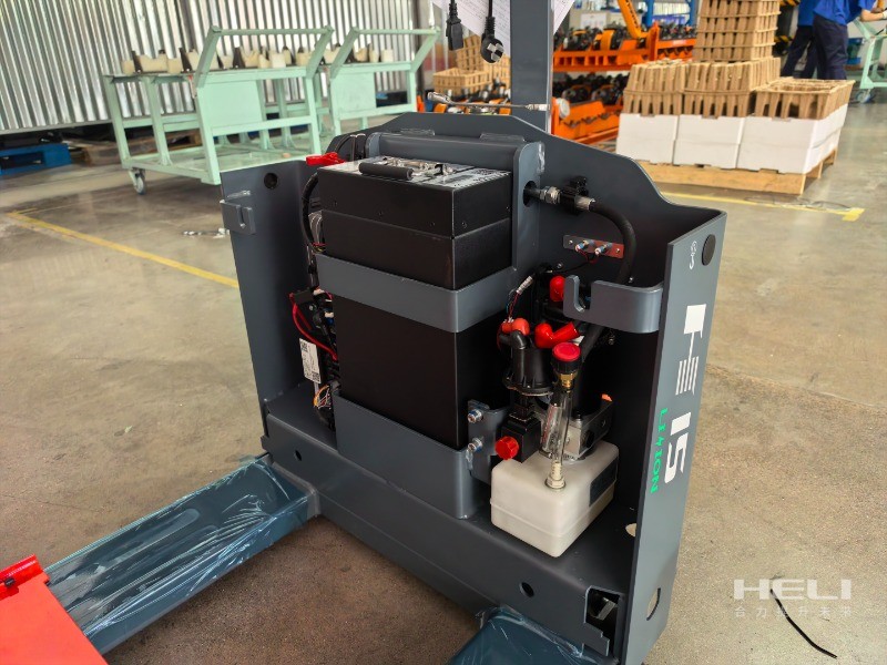 泵站試裝車現場.jpg 泵站試裝車現場.jpg