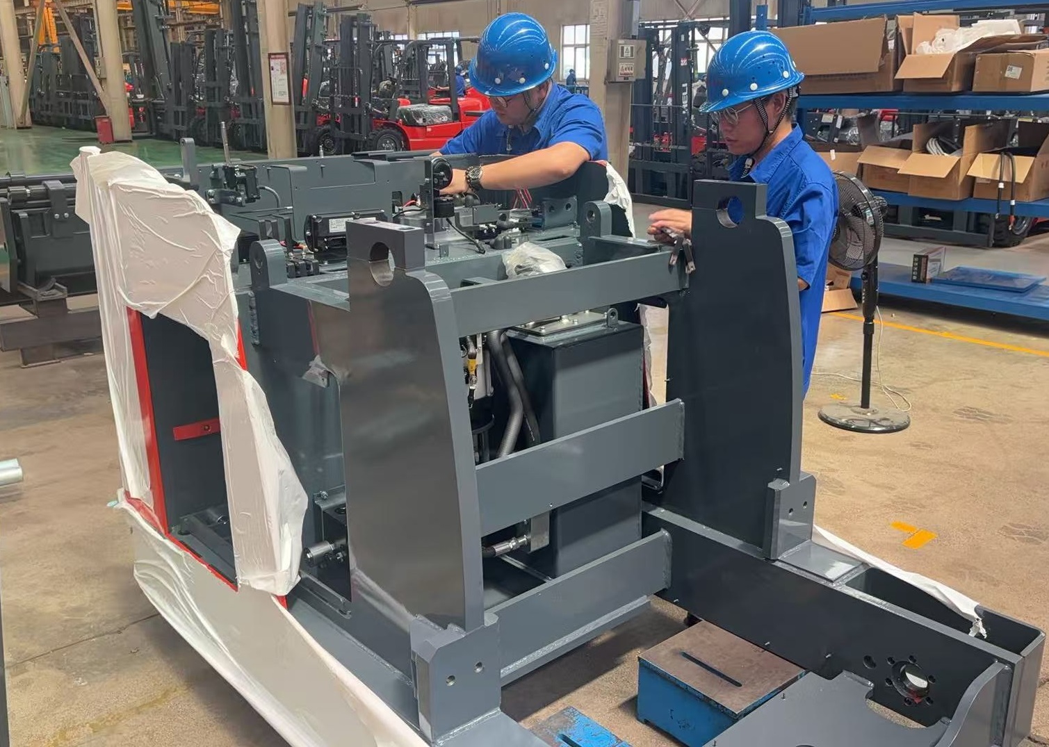 圖2 站架式人下行三向車車架焊接、裝配指導 左2圖.jpg